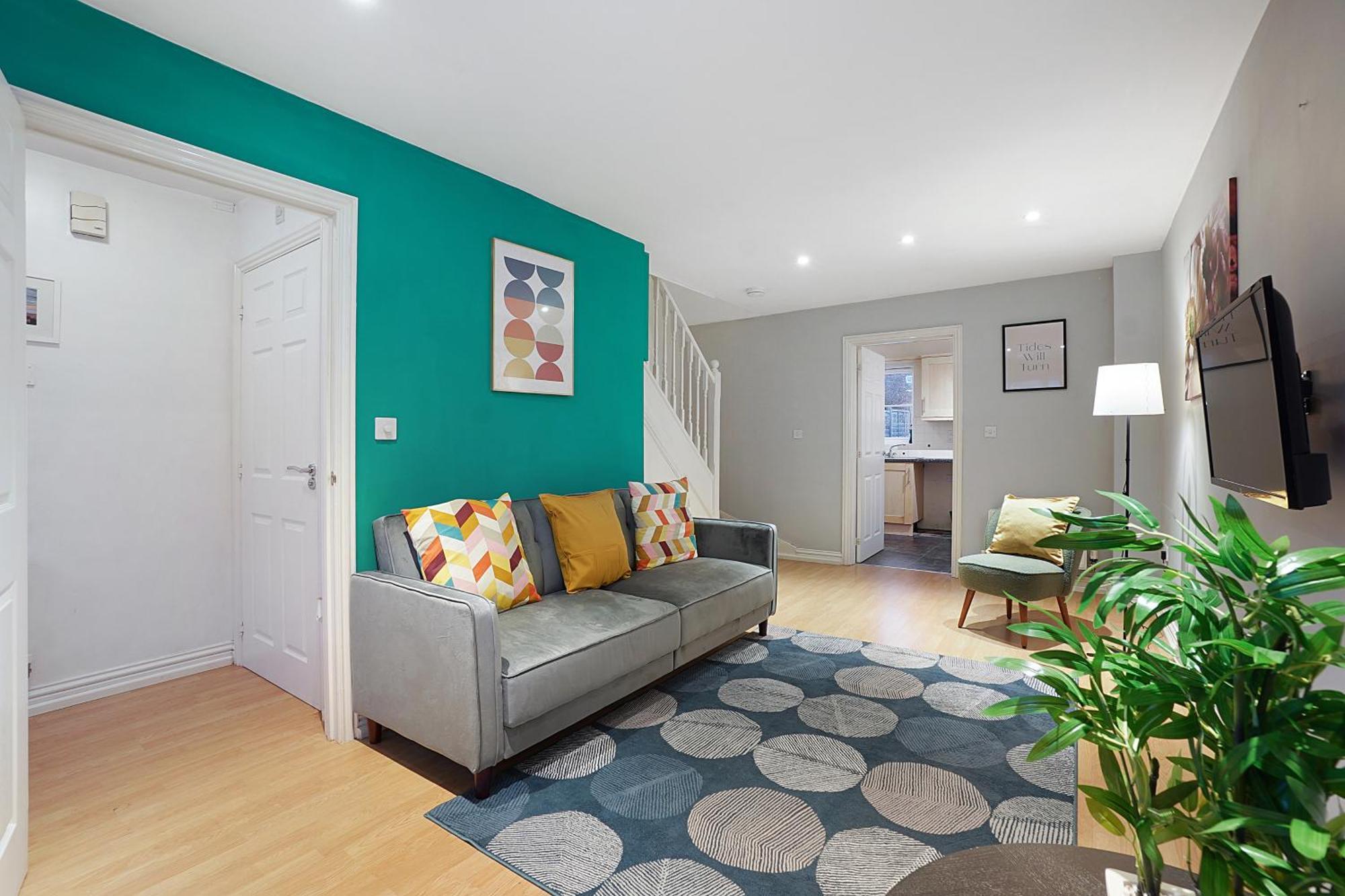 Comfortable Stylish Townhouse In Ashford Sleeps 5 Netflix 2 Parking Spaces Perfect For Contractors And Families Ashford (Kent) Exterior foto