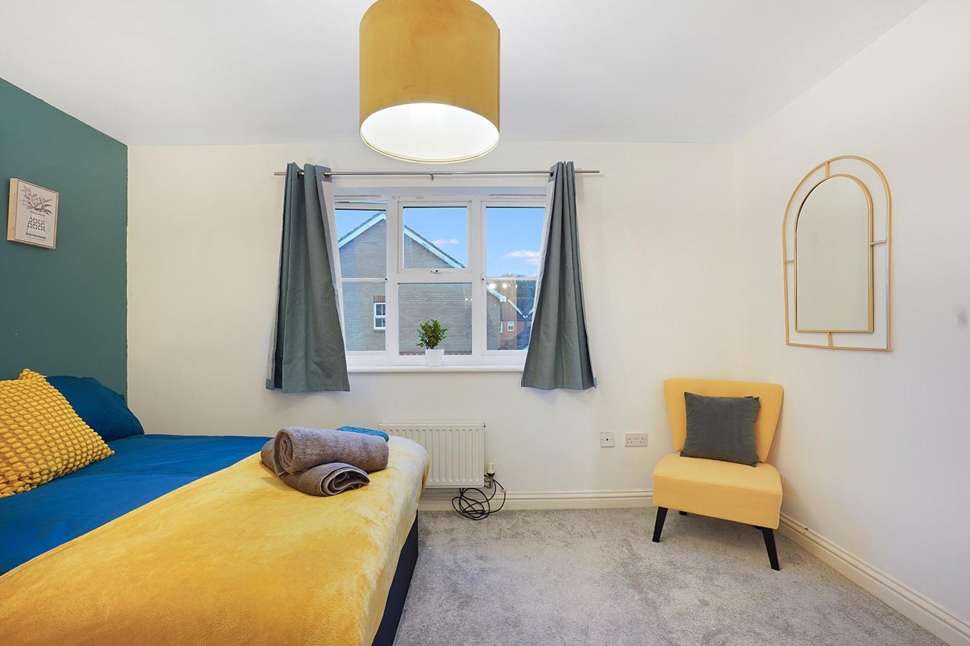 Comfortable Stylish Townhouse In Ashford Sleeps 5 Netflix 2 Parking Spaces Perfect For Contractors And Families Ashford (Kent) Exterior foto