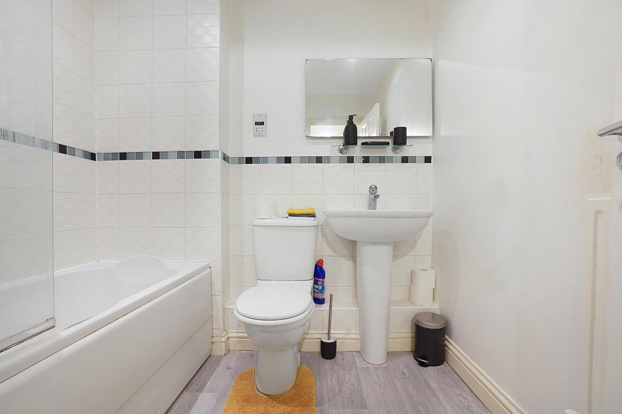 Comfortable Stylish Townhouse In Ashford Sleeps 5 Netflix 2 Parking Spaces Perfect For Contractors And Families Ashford (Kent) Exterior foto